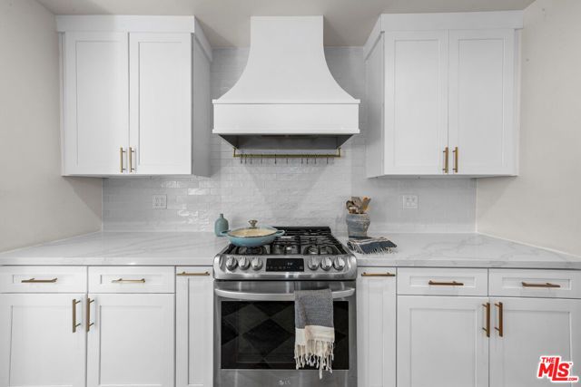 2615 Canyon Drive, Los Angeles, CA 90068