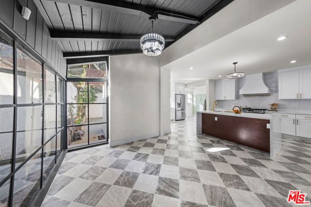 2615 Canyon Drive, Los Angeles, CA 90068