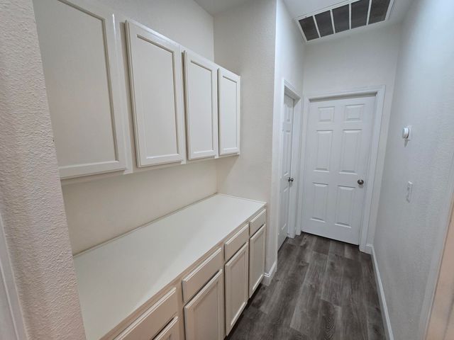 1695 Cochran Avenue, Tulare, CA 93274