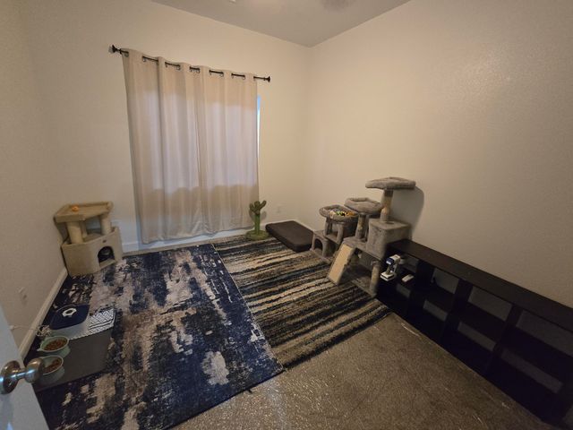 1695 Cochran Avenue, Tulare, CA 93274