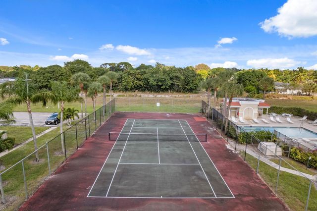 4145 Village Drive D, Delray Beach, FL 33445