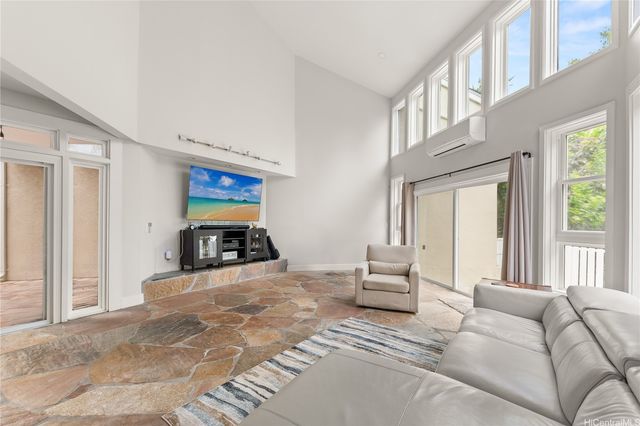 46-318 Nahewai Street, Kaneohe, HI 96744