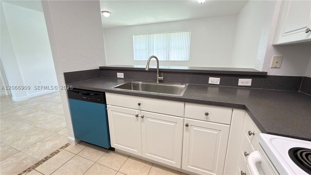3390 NE 13th Cir Dr 206-19, Homestead, FL 33033