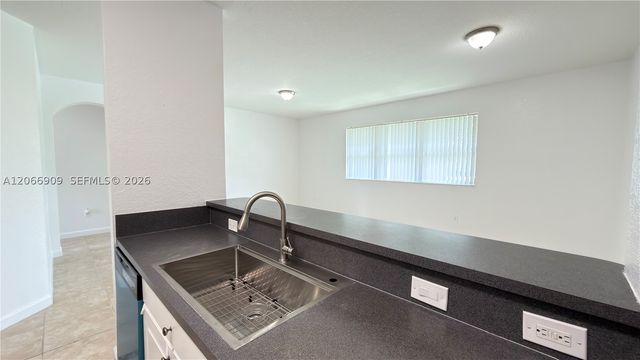 3390 NE 13th Cir Dr 206-19, Homestead, FL 33033
