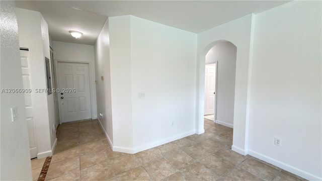 3390 NE 13th Cir Dr 206-19, Homestead, FL 33033