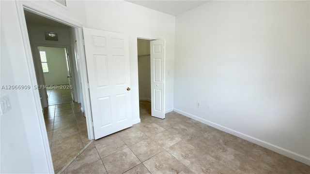 3390 NE 13th Cir Dr 206-19, Homestead, FL 33033