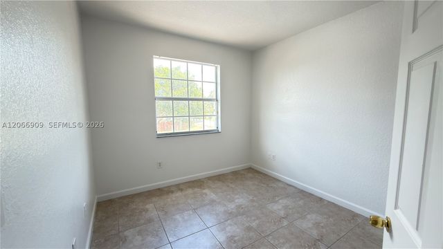 3390 NE 13th Cir Dr 206-19, Homestead, FL 33033