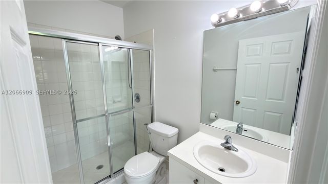 3390 NE 13th Cir Dr 206-19, Homestead, FL 33033
