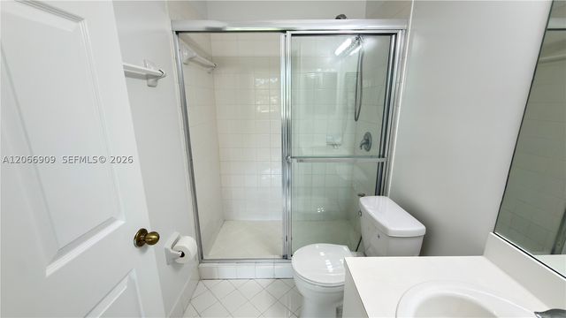 3390 NE 13th Cir Dr 206-19, Homestead, FL 33033