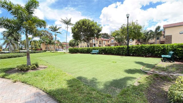 3390 NE 13th Cir Dr 206-19, Homestead, FL 33033