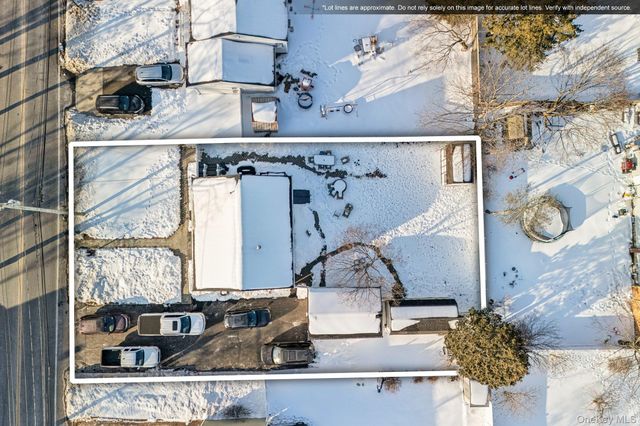 662 College Road, Farmingville, NY 11738