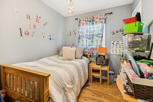 662 College Road, Farmingville, NY 11738