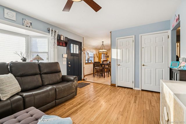 662 College Road, Farmingville, NY 11738