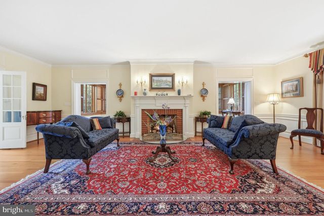 310 UPPER COLLEGE TER, Frederick, MD 21701