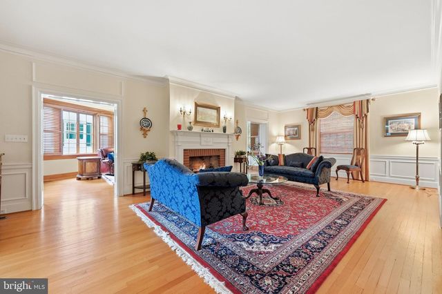 310 UPPER COLLEGE TER, Frederick, MD 21701