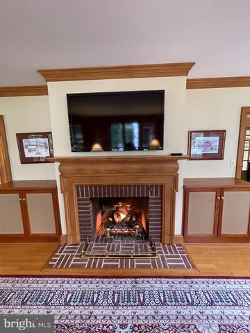 310 UPPER COLLEGE TER, Frederick, MD 21701