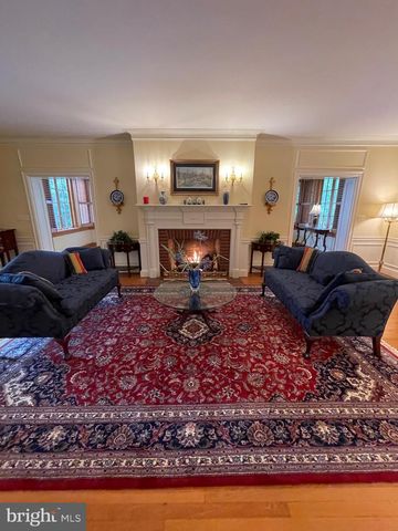 310 UPPER COLLEGE TER, Frederick, MD 21701