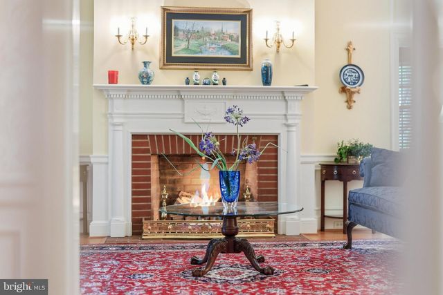 310 UPPER COLLEGE TER, Frederick, MD 21701