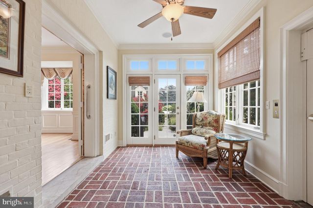310 UPPER COLLEGE TER, Frederick, MD 21701