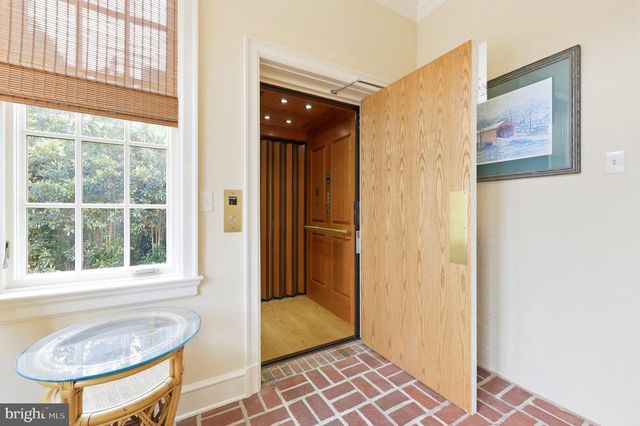310 UPPER COLLEGE TER, Frederick, MD 21701