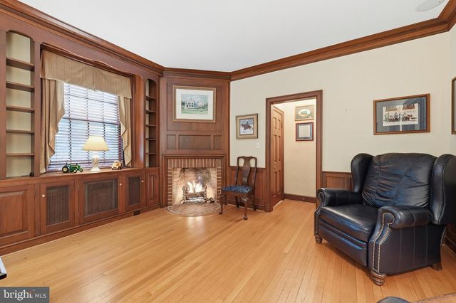 310 UPPER COLLEGE TER, Frederick, MD 21701