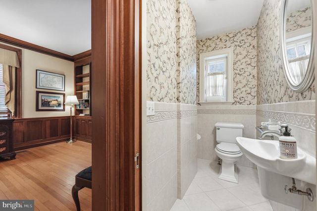 310 UPPER COLLEGE TER, Frederick, MD 21701