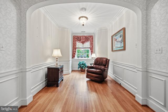 310 UPPER COLLEGE TER, Frederick, MD 21701