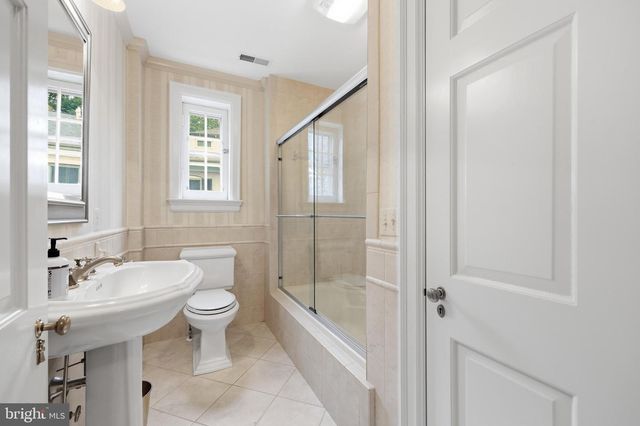 310 UPPER COLLEGE TER, Frederick, MD 21701
