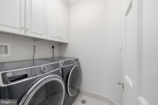 310 UPPER COLLEGE TER, Frederick, MD 21701