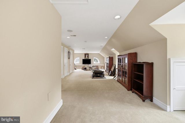 310 UPPER COLLEGE TER, Frederick, MD 21701