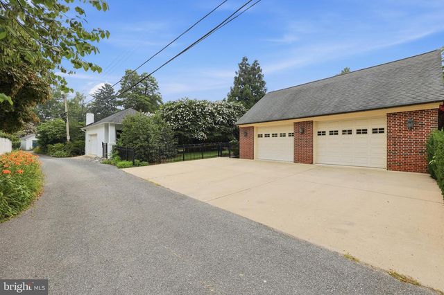 310 UPPER COLLEGE TER, Frederick, MD 21701