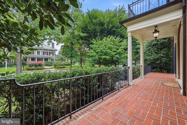 310 UPPER COLLEGE TER, Frederick, MD 21701