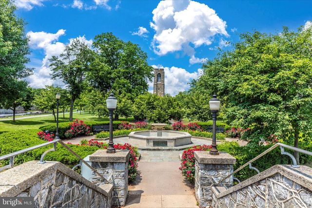 310 UPPER COLLEGE TER, Frederick, MD 21701