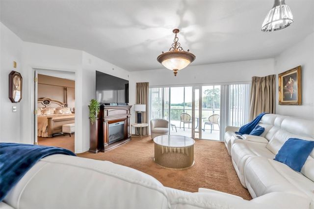 1200 COUNTRY CLUB DRIVE 2106, Largo, FL 33771