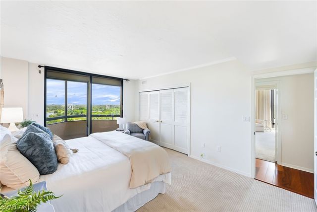 6075 Pelican Bay BLVD 1105, Naples, FL 34108