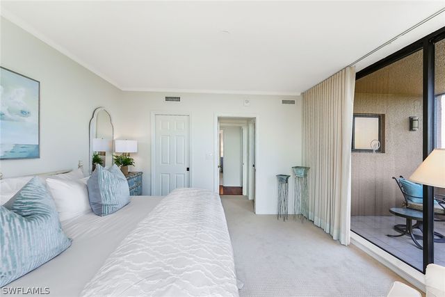 6075 Pelican Bay BLVD 1105, Naples, FL 34108