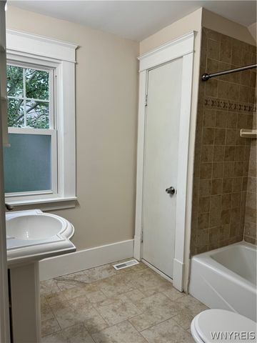 101 Strathmore Avenue, Buffalo, NY 14220