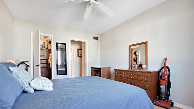 6263 NE 19th Avenue 923, Fort Lauderdale, FL 33308