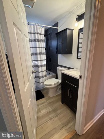 1113 HAWSER AVE, Manahawkin, NJ 08050