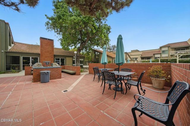 255 Sequoia Court 14, Thousand Oaks, CA 91360