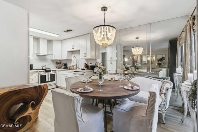 255 Sequoia Court 14, Thousand Oaks, CA 91360