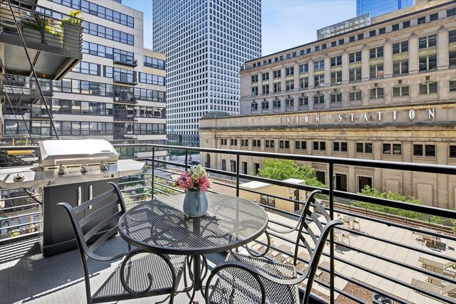 130 S Canal Street 425-26, Chicago, IL 60606