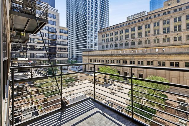 130 S Canal Street 425-26, Chicago, IL 60606