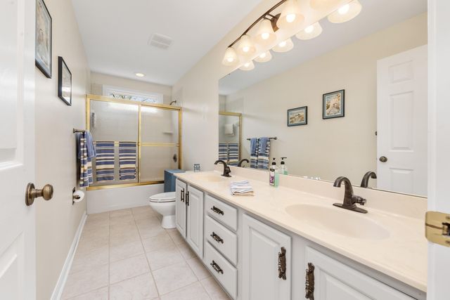 2234 Hawes Drive, Hebron, KY 41048
