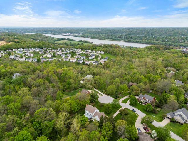 2234 Hawes Drive, Hebron, KY 41048