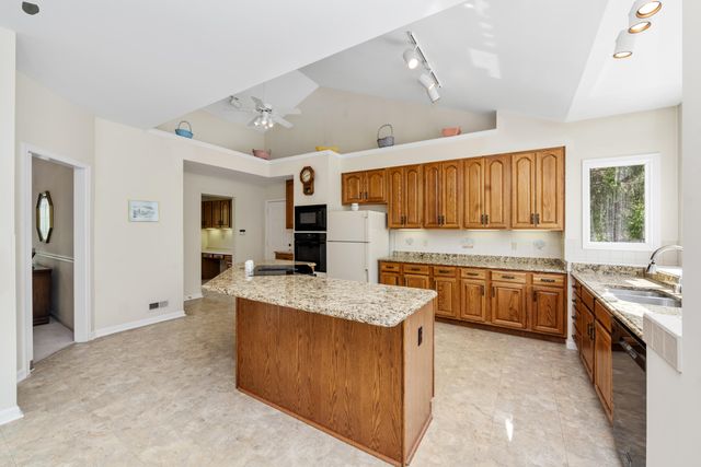 2234 Hawes Drive, Hebron, KY 41048