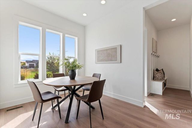 2329 E Monhegan Drive, Eagle, ID 83616