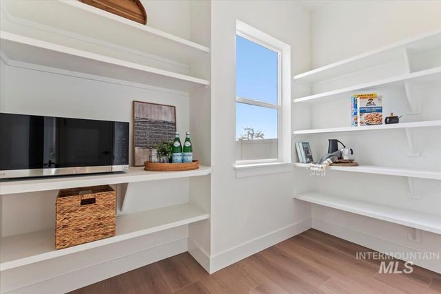 2329 E Monhegan Drive, Eagle, ID 83616