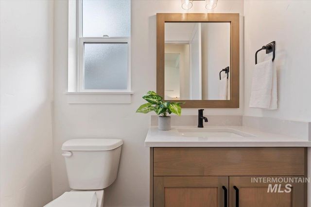 2329 E Monhegan Drive, Eagle, ID 83616