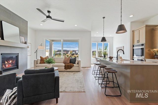 2329 E Monhegan Drive, Eagle, ID 83616